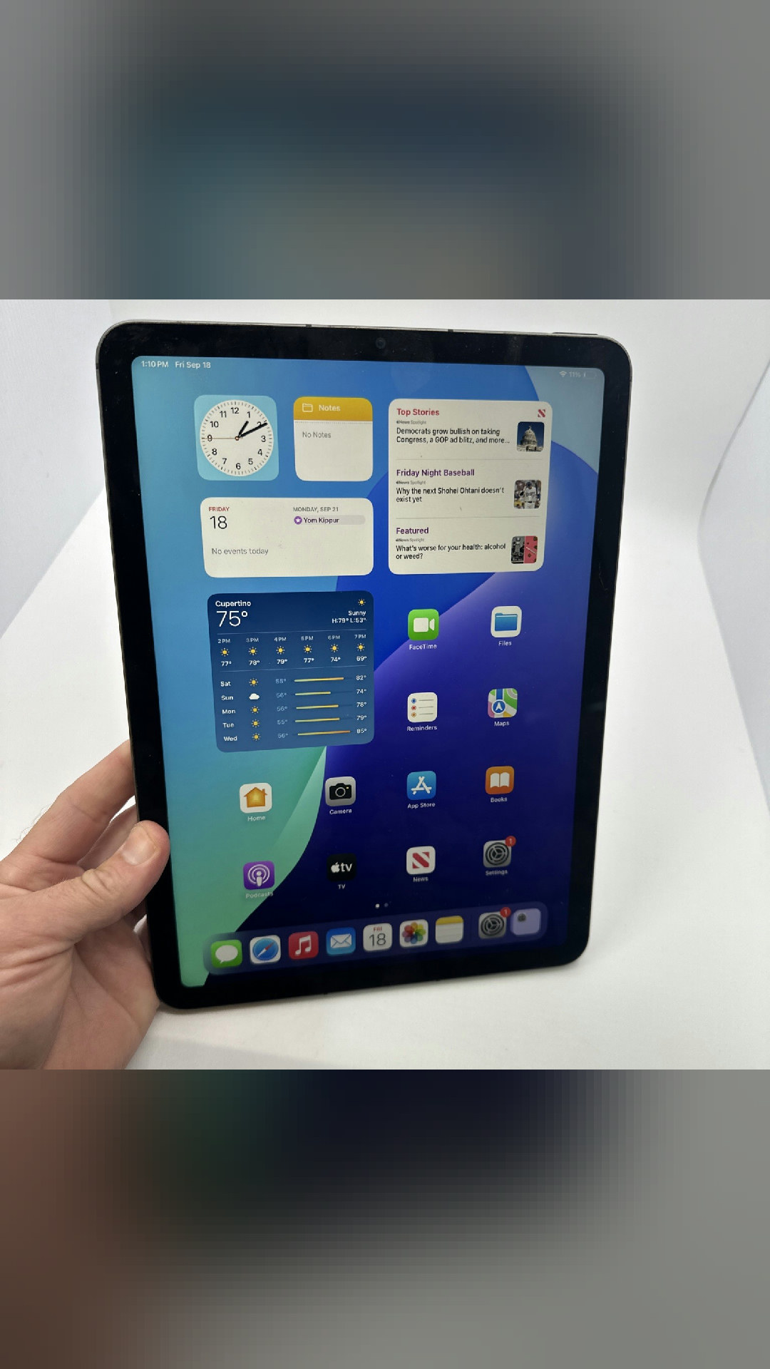 spotted this one 👀
Apple iPad Air 5th Gen 64GB M1 Chip WiFi + Cellular 5G Unlocked Nice Shape
$299.99 · Used
🛒 https://www.ebay.com/itm/137752646002
#apple #iphone #macbook #ipad #airpods #tech #deals